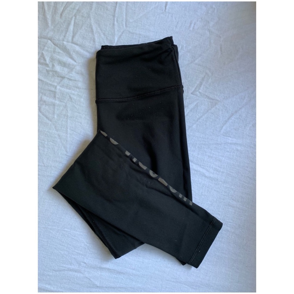 Victoria’s sport leggings
